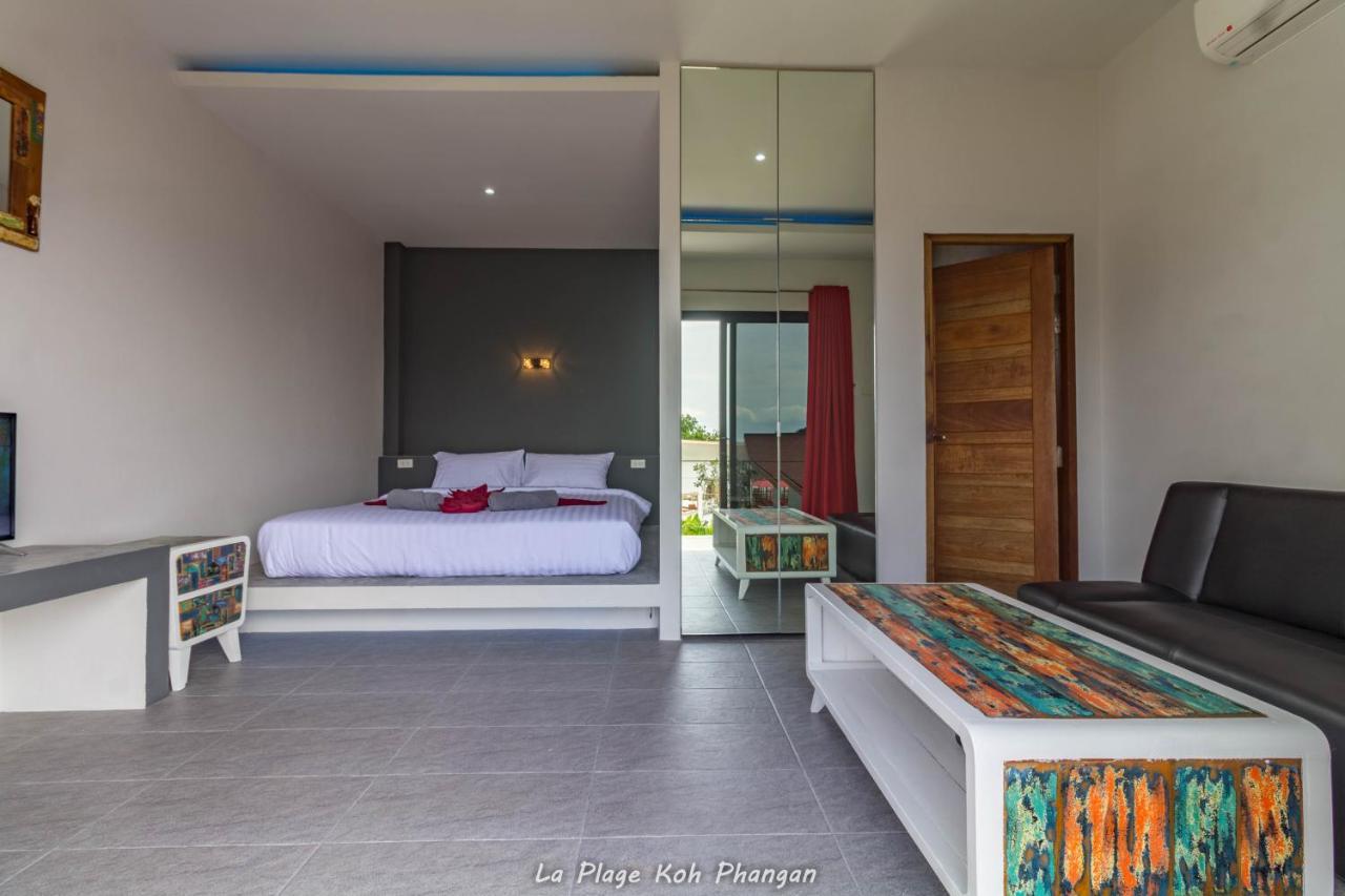 La Plage Resort & Beach Club Baan Tai Exteriör bild